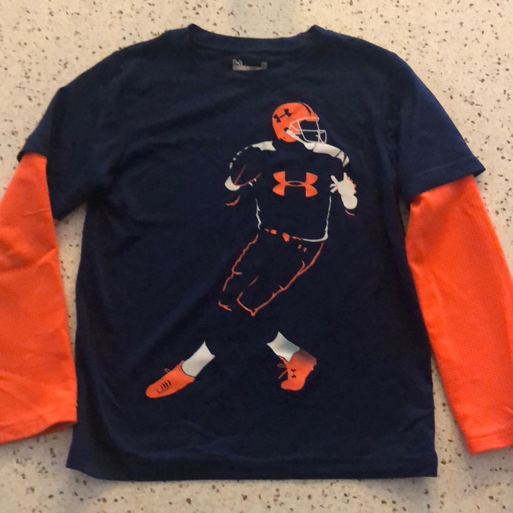 Boys Under Armour long sleeve tee size 5